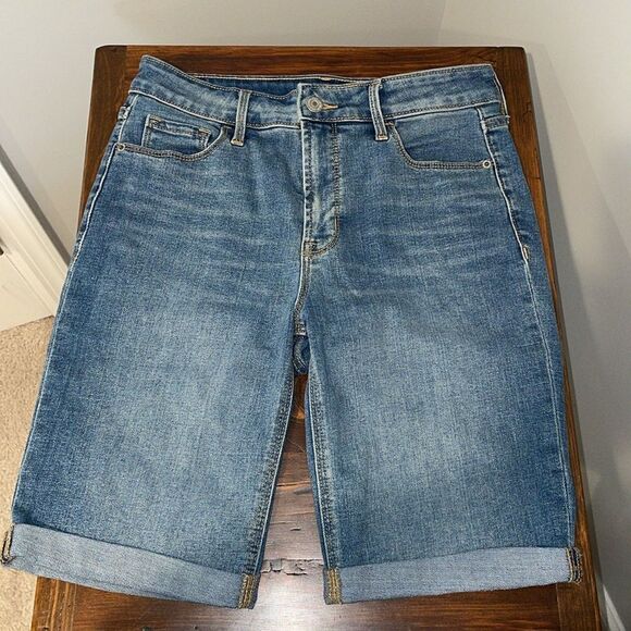 Old Navy Pants - Old Navy Bermuda Short High Rise Jean Shorts Size 2